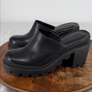 GB Shoes Wm 6.5 M End Game Black Leather Chunky Heel Mules 90s Y2K Lug Sole Clog